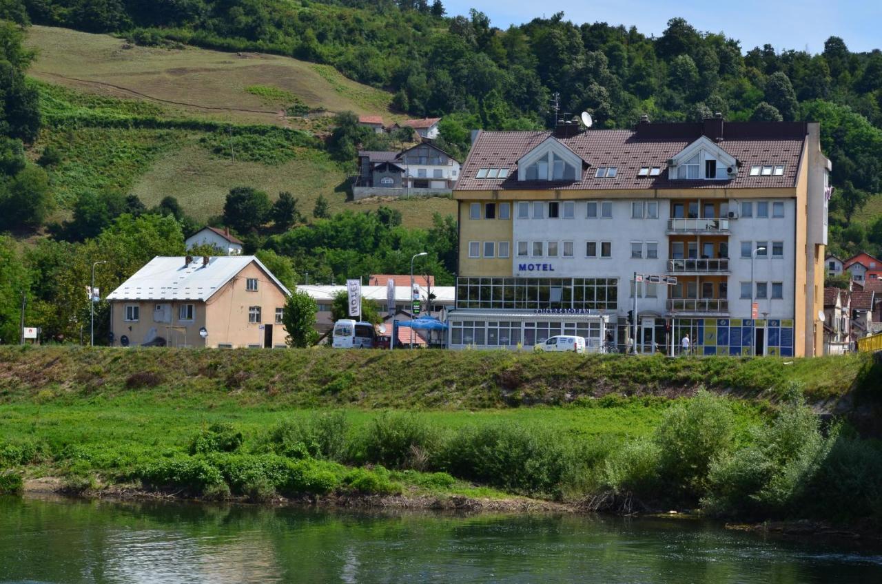 Motel New Sanatron Bosanski Novi Eksteriør bilde