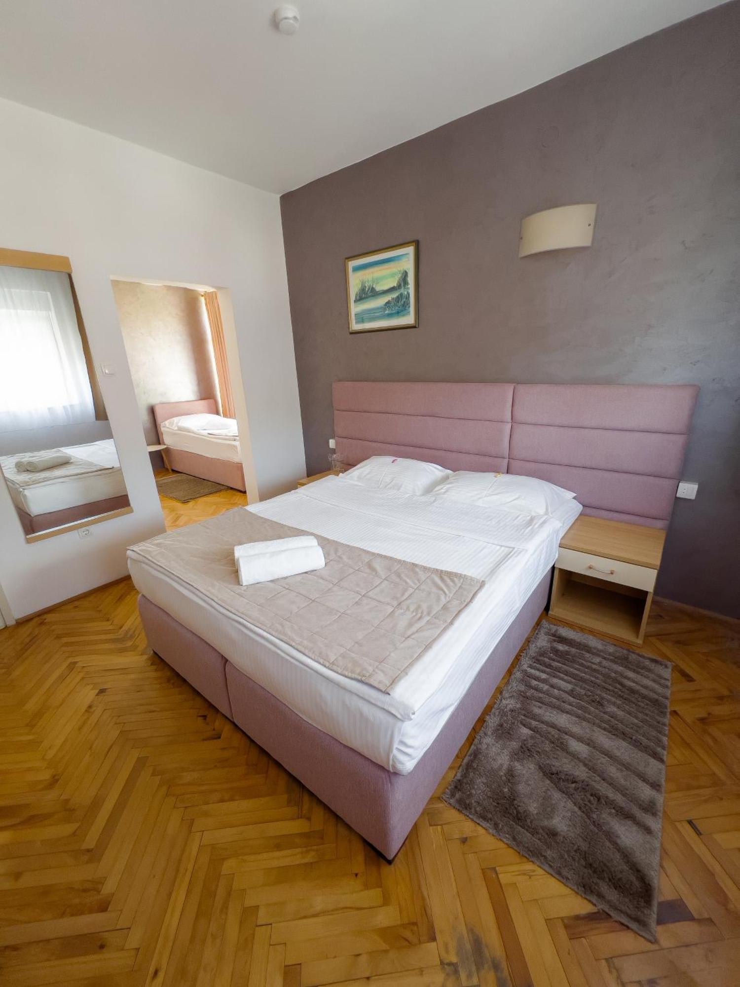 Motel New Sanatron Bosanski Novi Eksteriør bilde