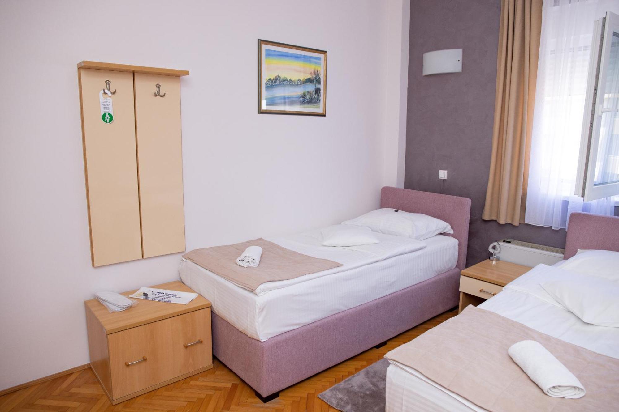 Motel New Sanatron Bosanski Novi Eksteriør bilde
