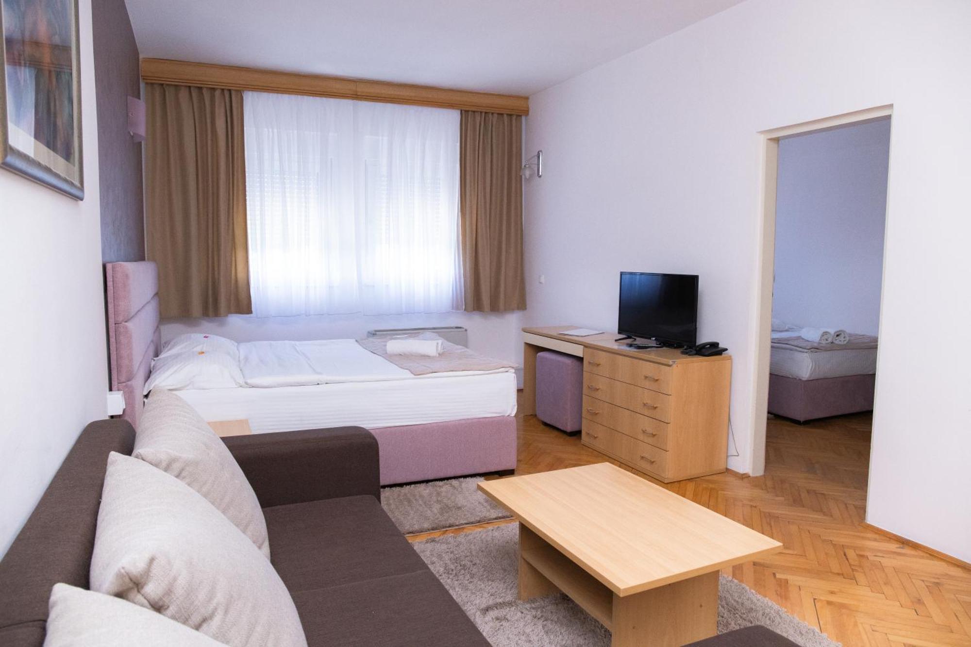 Motel New Sanatron Bosanski Novi Eksteriør bilde