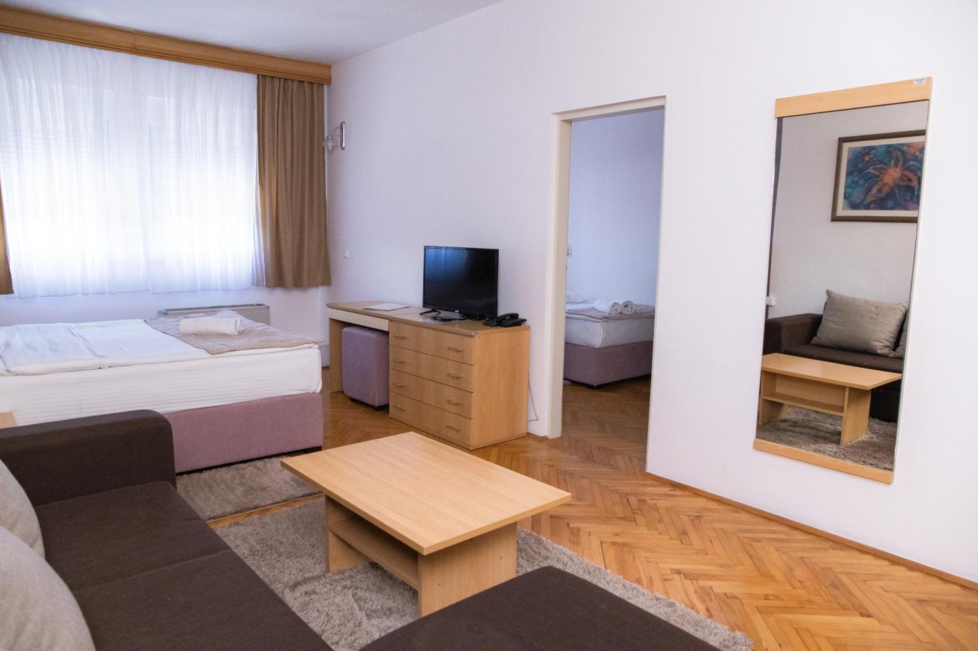 Motel New Sanatron Bosanski Novi Eksteriør bilde