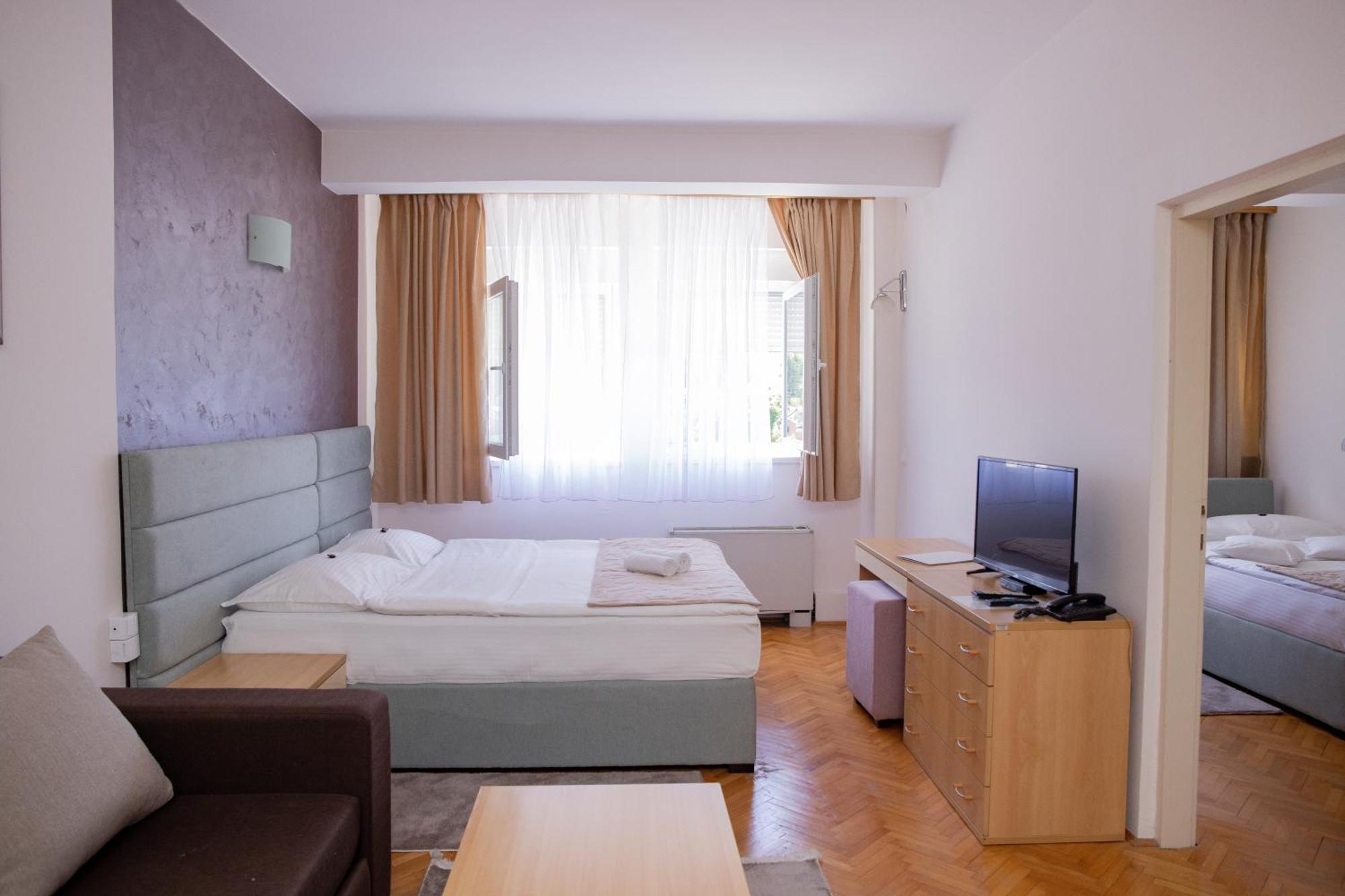 Motel New Sanatron Bosanski Novi Eksteriør bilde