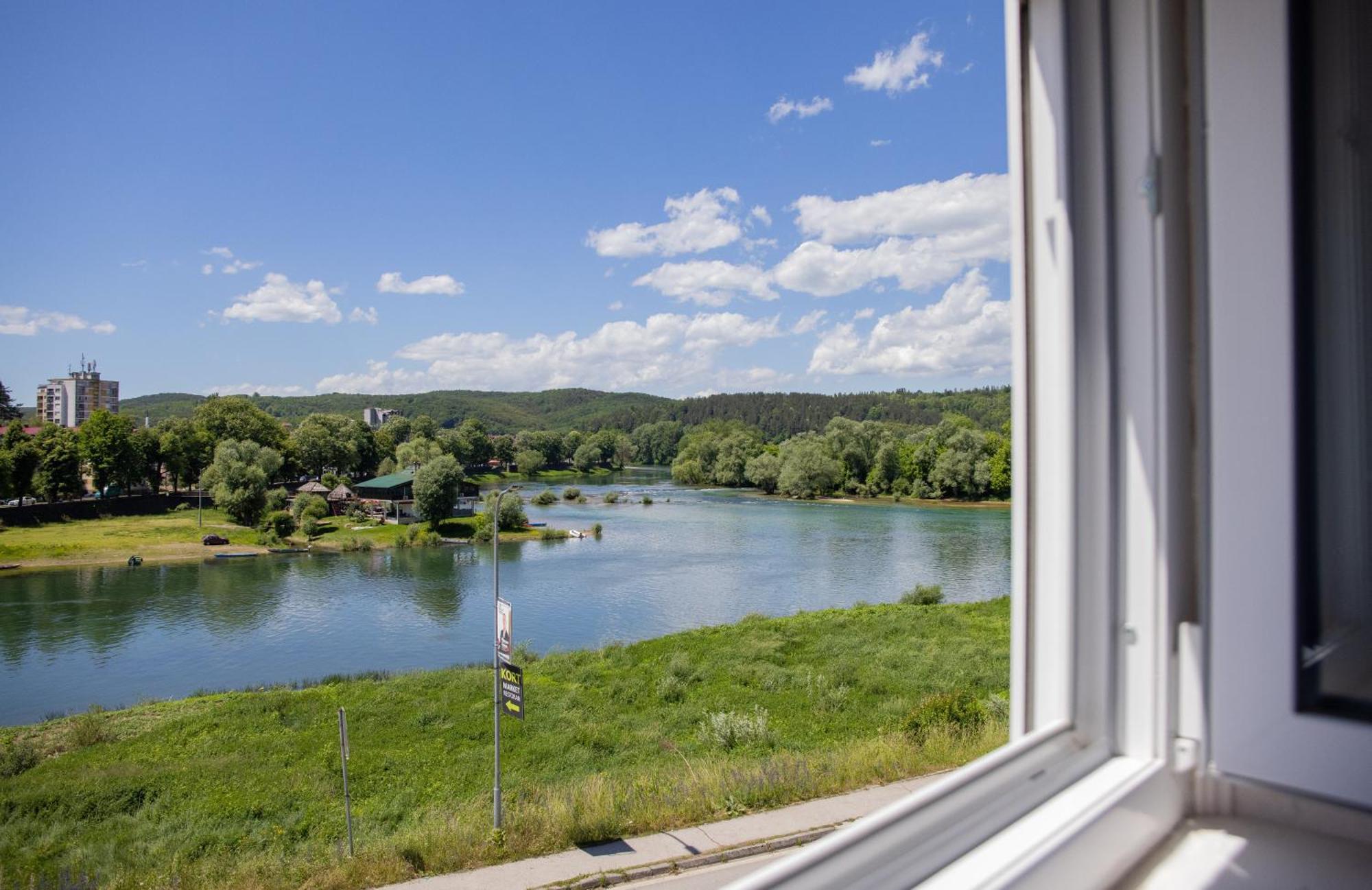 Motel New Sanatron Bosanski Novi Eksteriør bilde