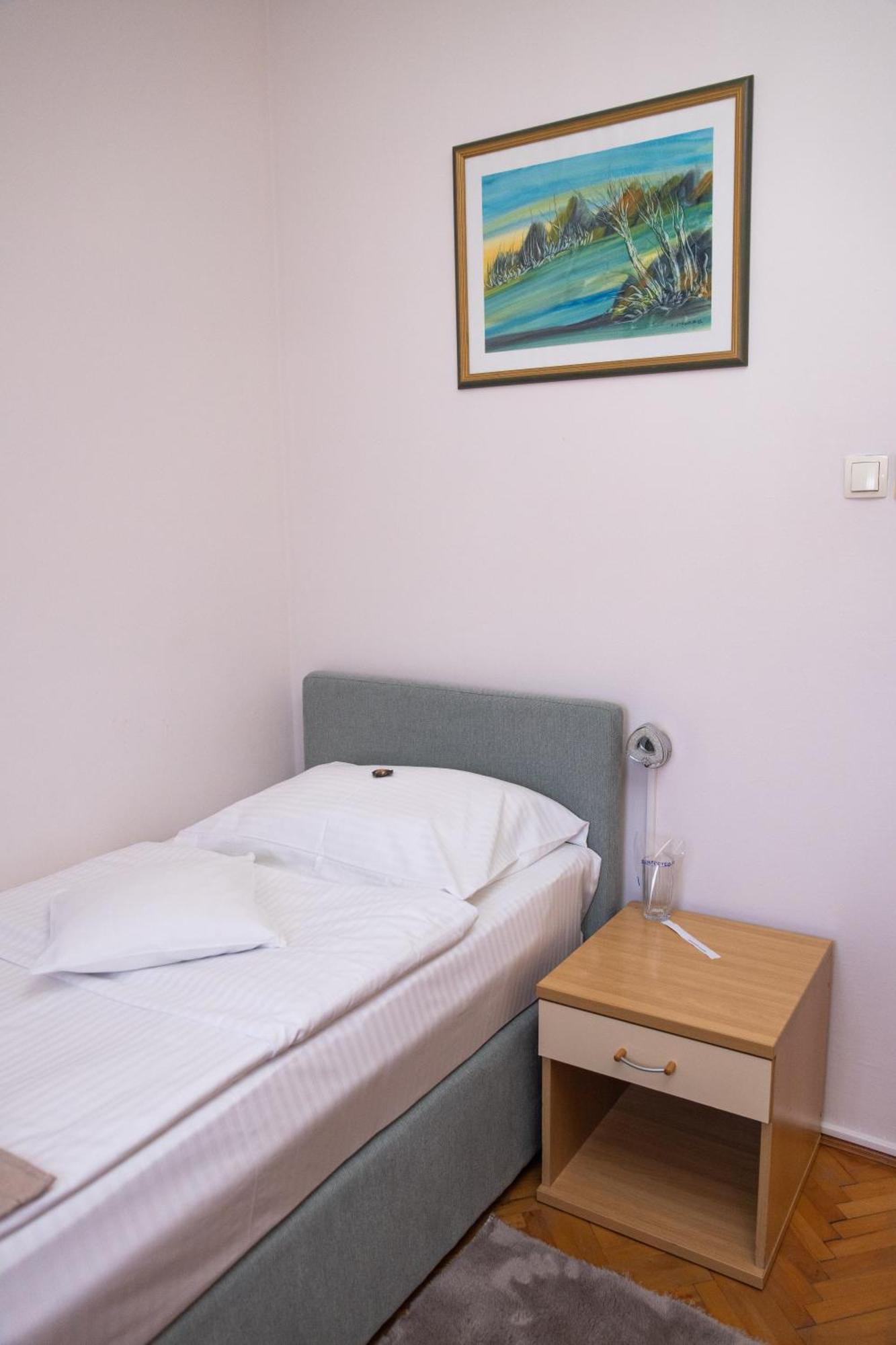 Motel New Sanatron Bosanski Novi Eksteriør bilde