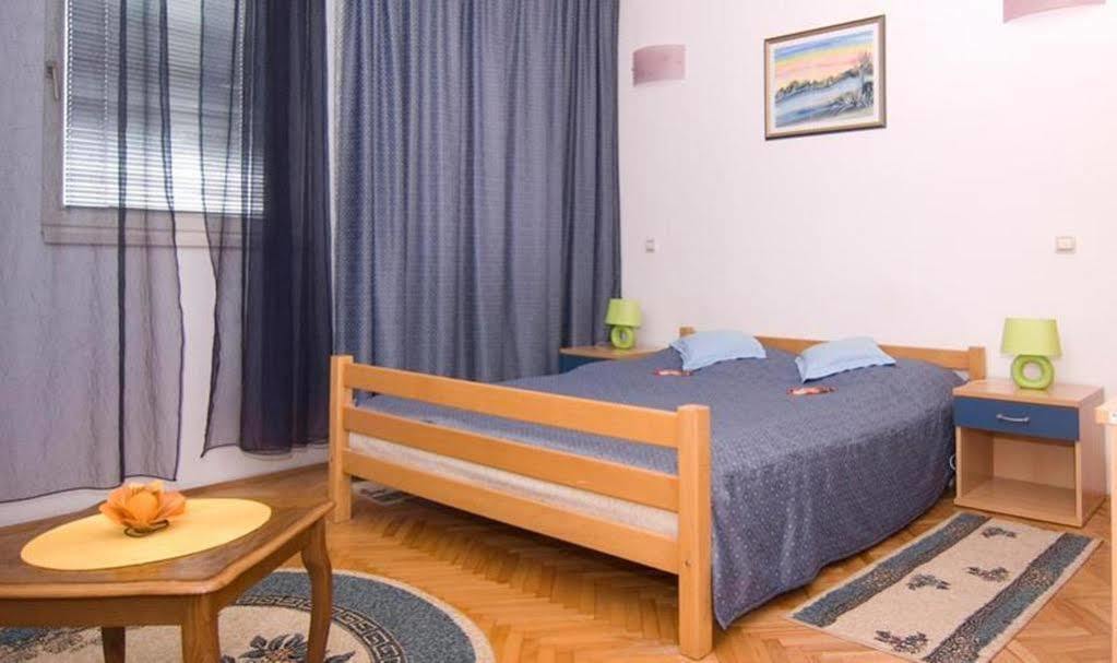 Motel New Sanatron Bosanski Novi Eksteriør bilde
