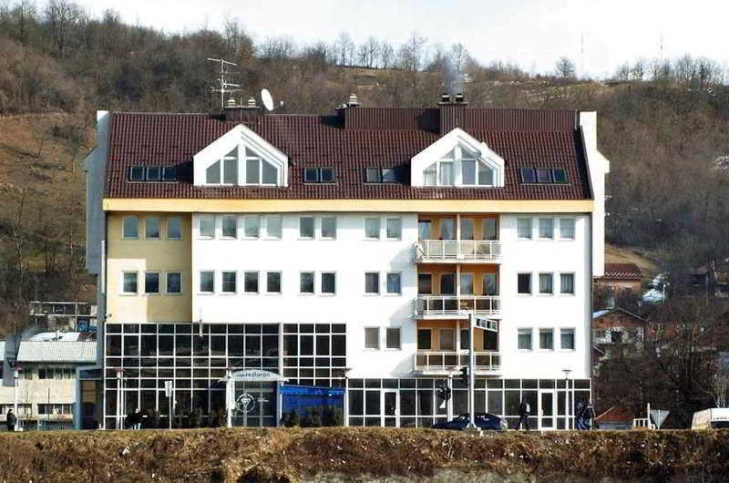 Motel New Sanatron Bosanski Novi Eksteriør bilde